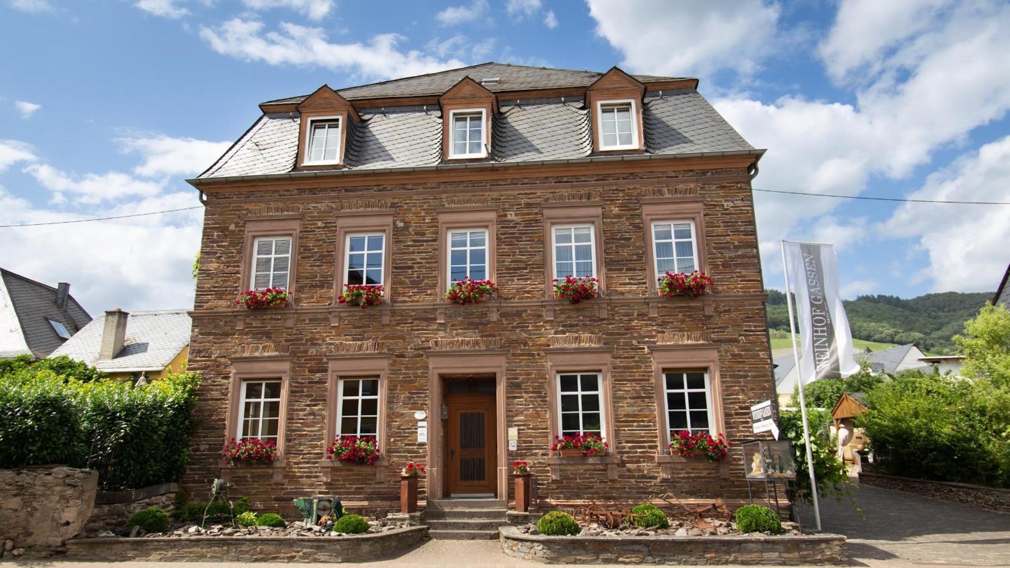 Weinhof Gassen Hotel Krov Exterior photo